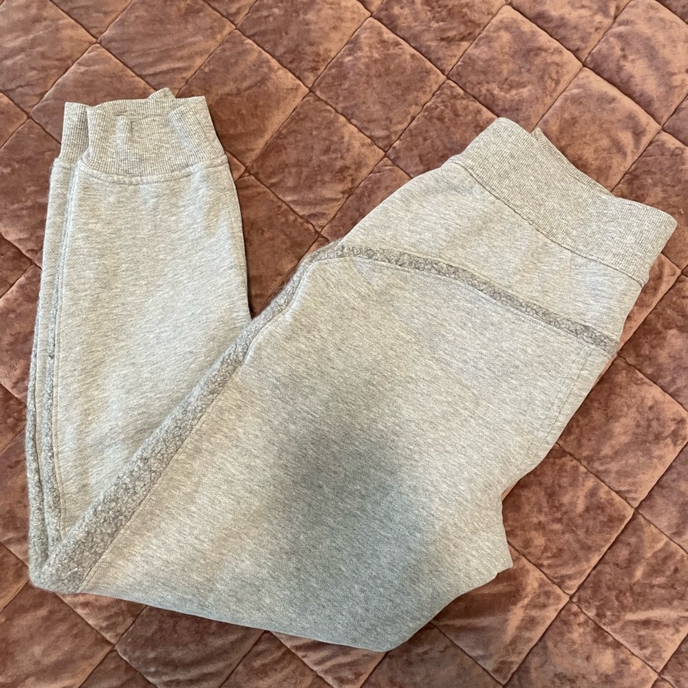 Lululemon sweatpants